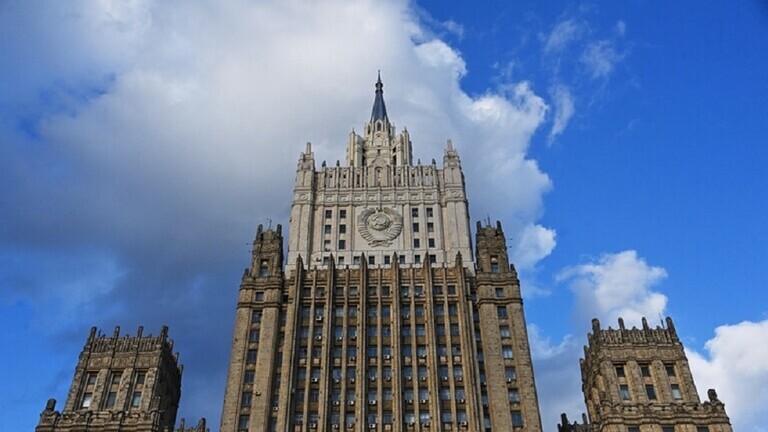 الخارجية الروسية: الناتو قد يبدأ قريبا بتبرير استخدام الأسلحة النووية