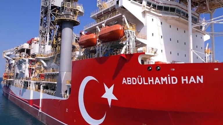 تركيا تباشر التنقيب عن الغاز في البحر المتوسط